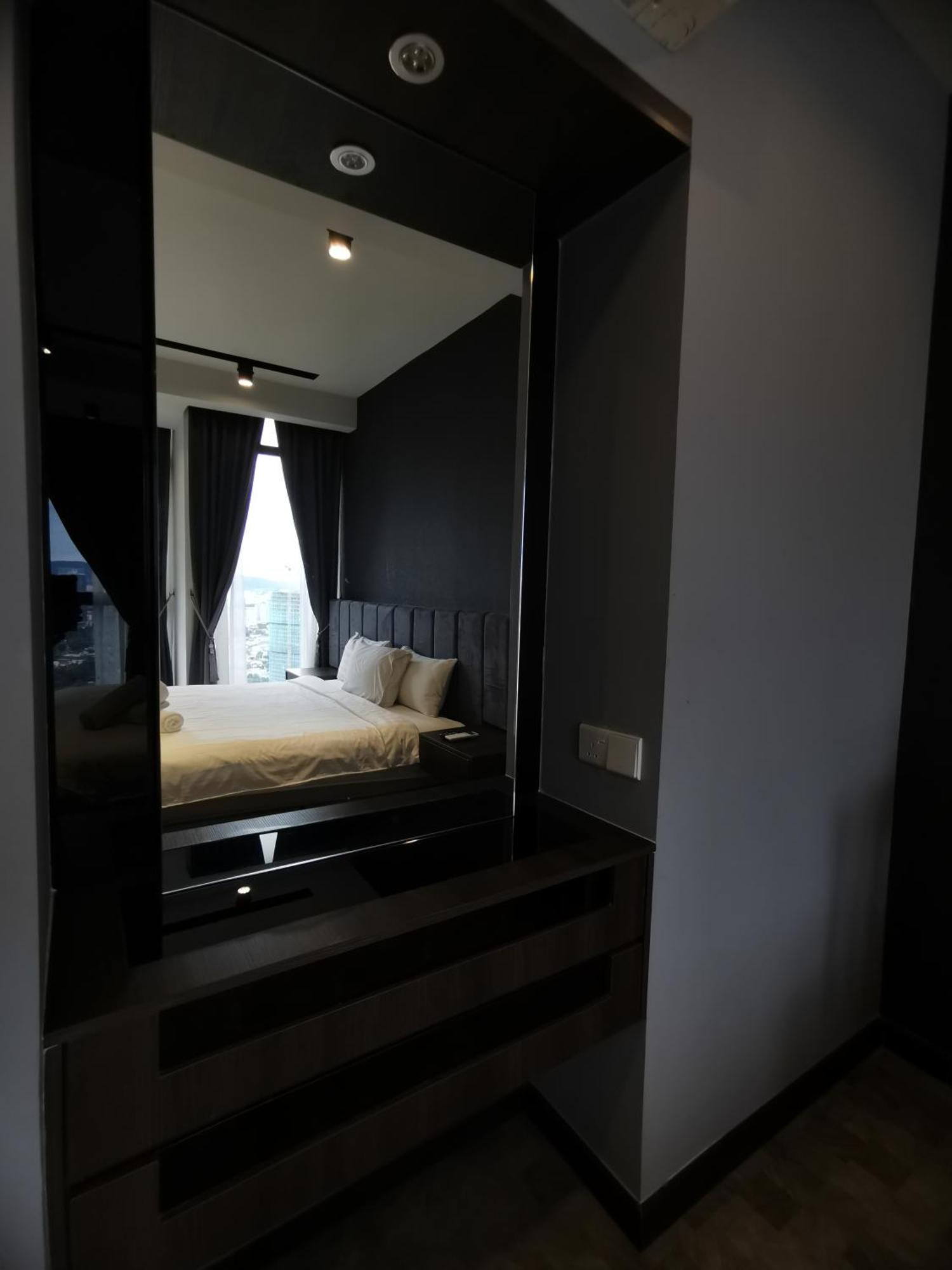 Expressionz Professional Suites By Aurora Summer Suites 쿠알라룸푸르 객실 사진