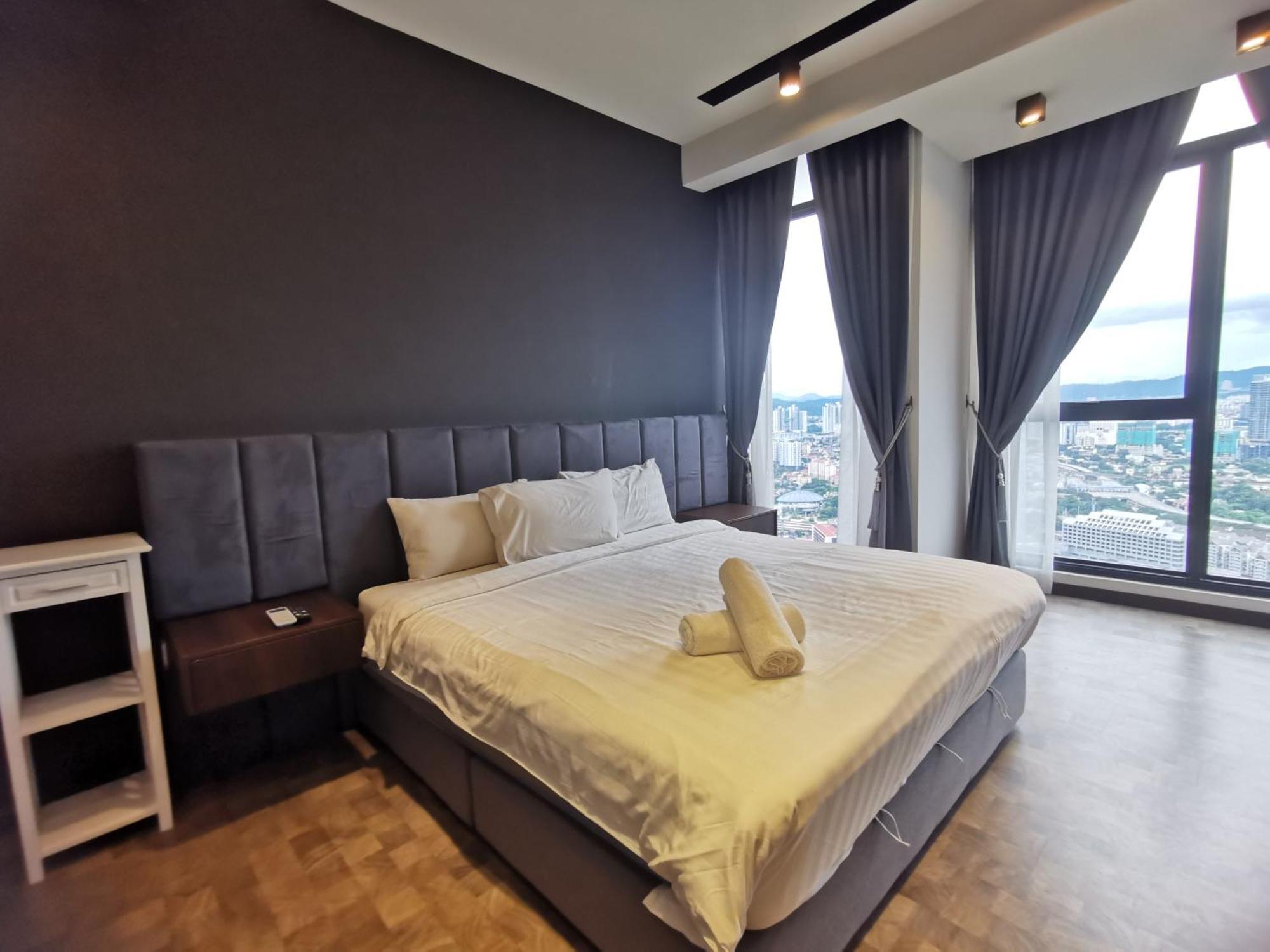 Expressionz Professional Suites By Aurora Summer Suites 쿠알라룸푸르 객실 사진