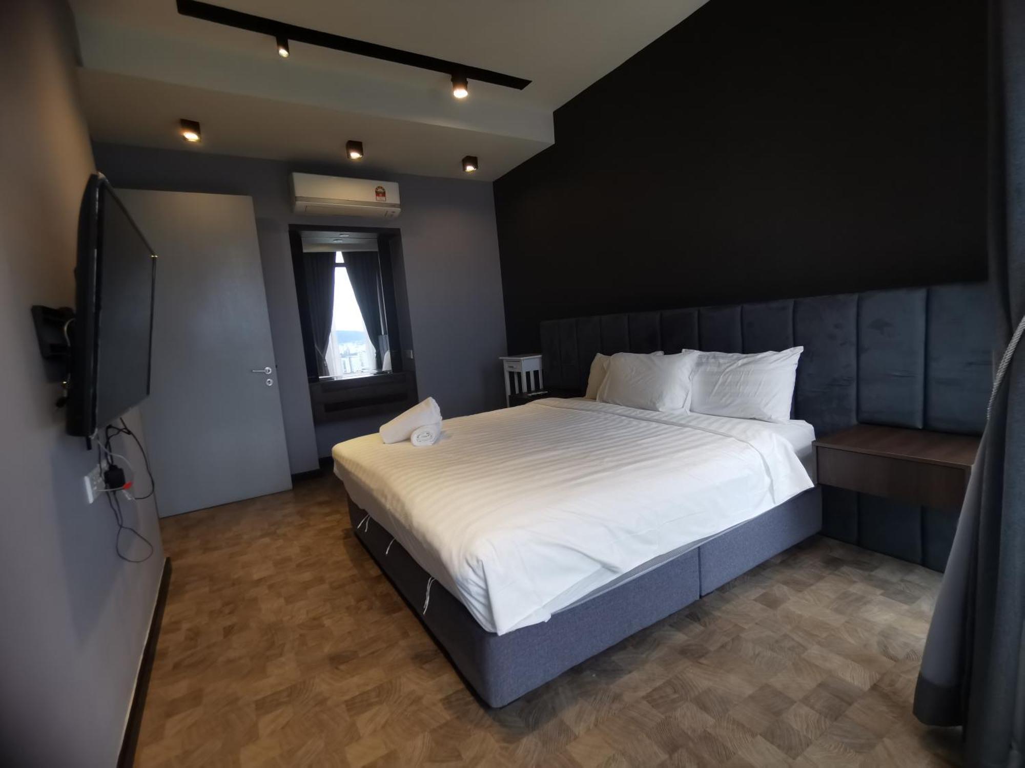 Expressionz Professional Suites By Aurora Summer Suites 쿠알라룸푸르 객실 사진