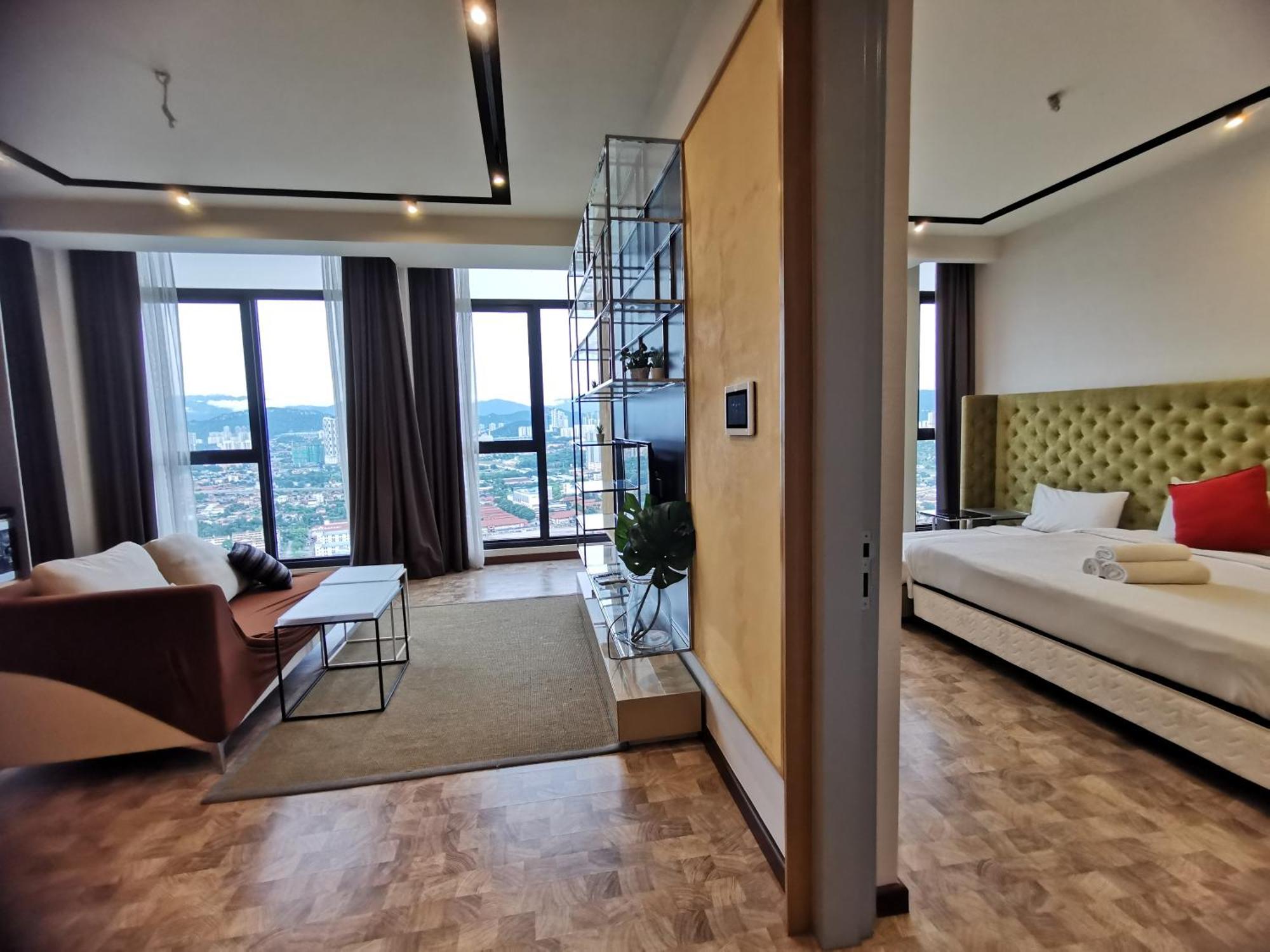 Expressionz Professional Suites By Aurora Summer Suites 쿠알라룸푸르 객실 사진