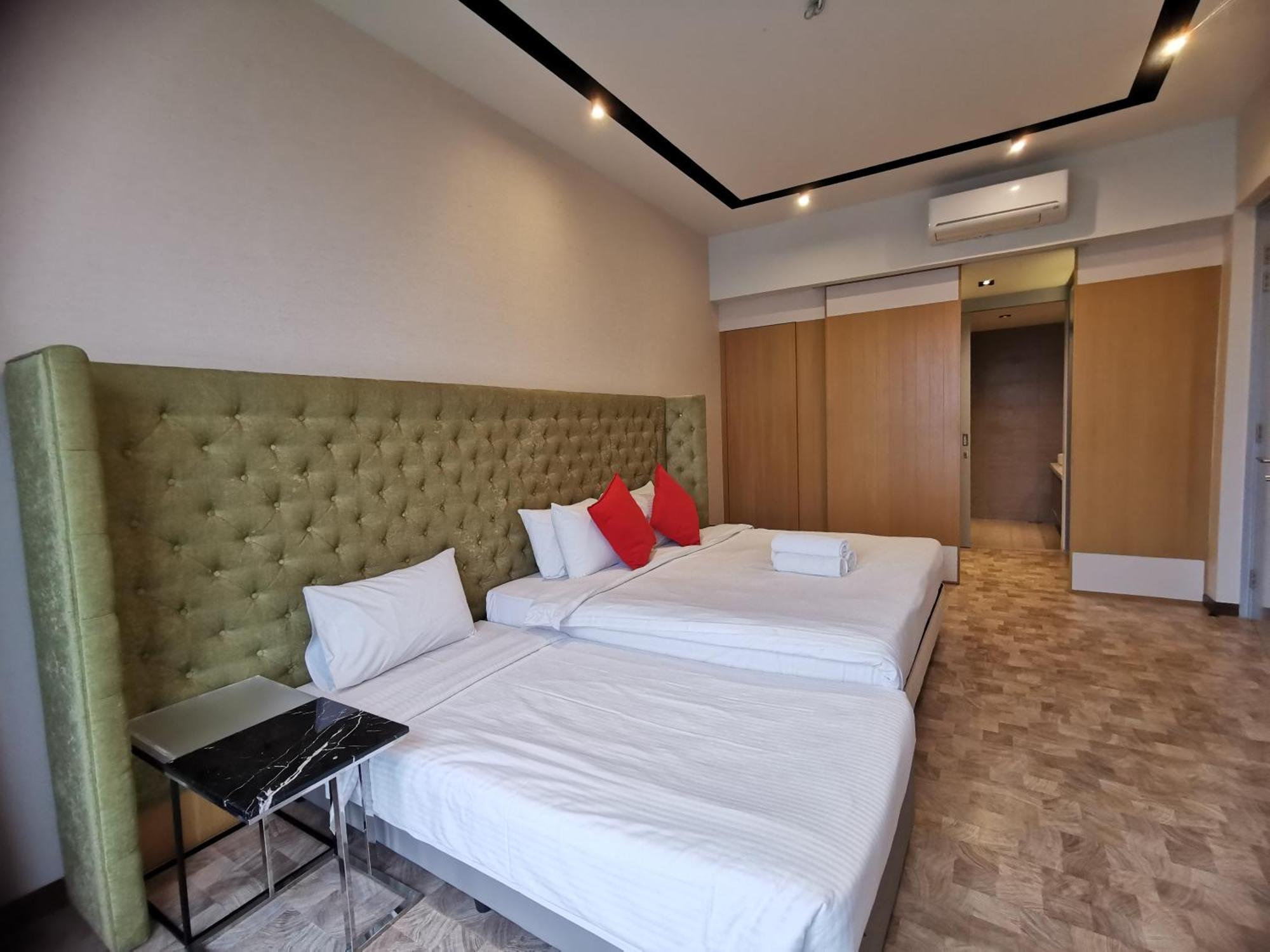 Expressionz Professional Suites By Aurora Summer Suites 쿠알라룸푸르 객실 사진